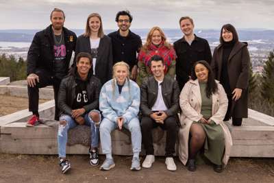 Det er i utgangspunktet tillate med produktplassering i eit program som 71 grader nord kjendis. Her med årets deltakarar. Foto Matti Bernitz/Discovery